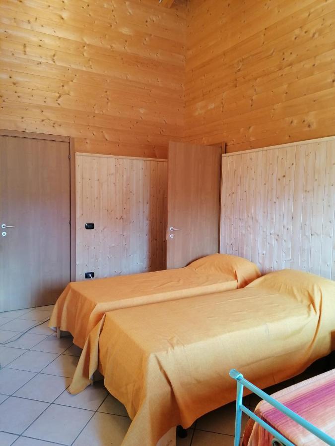 Agriturismo Bio Apipoli Lucino Extérieur photo
